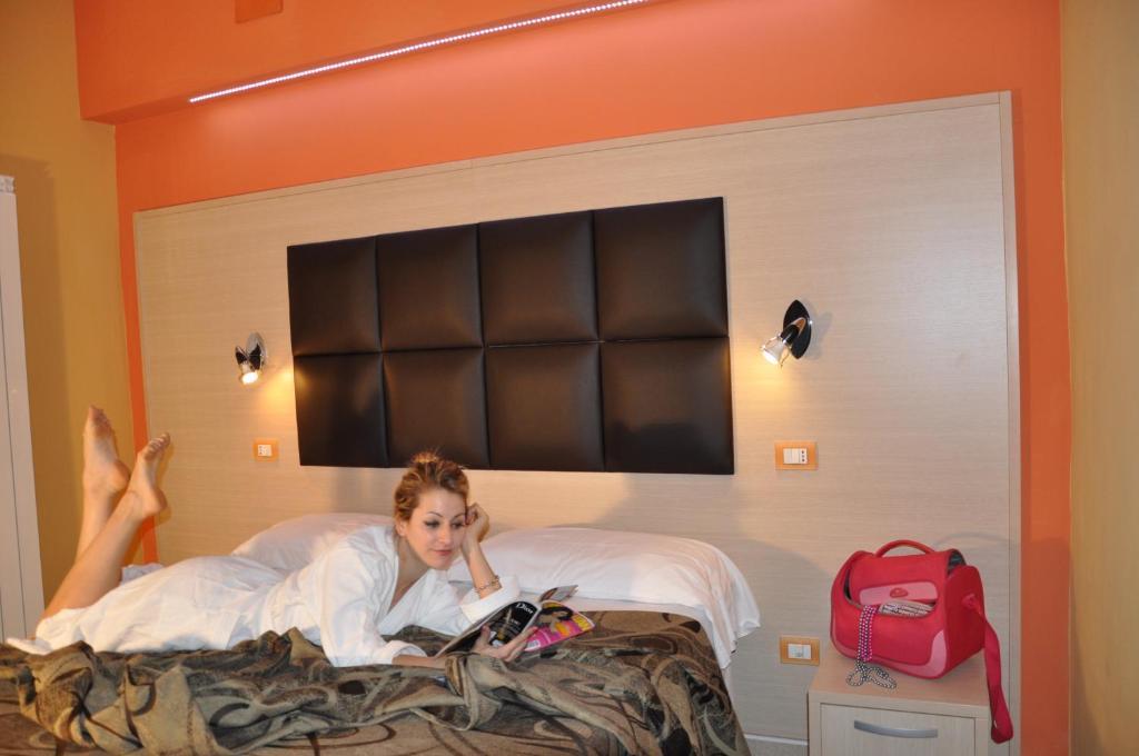 Hotel Eco Del Mare مارينا دي ماسا الغرفة الصورة