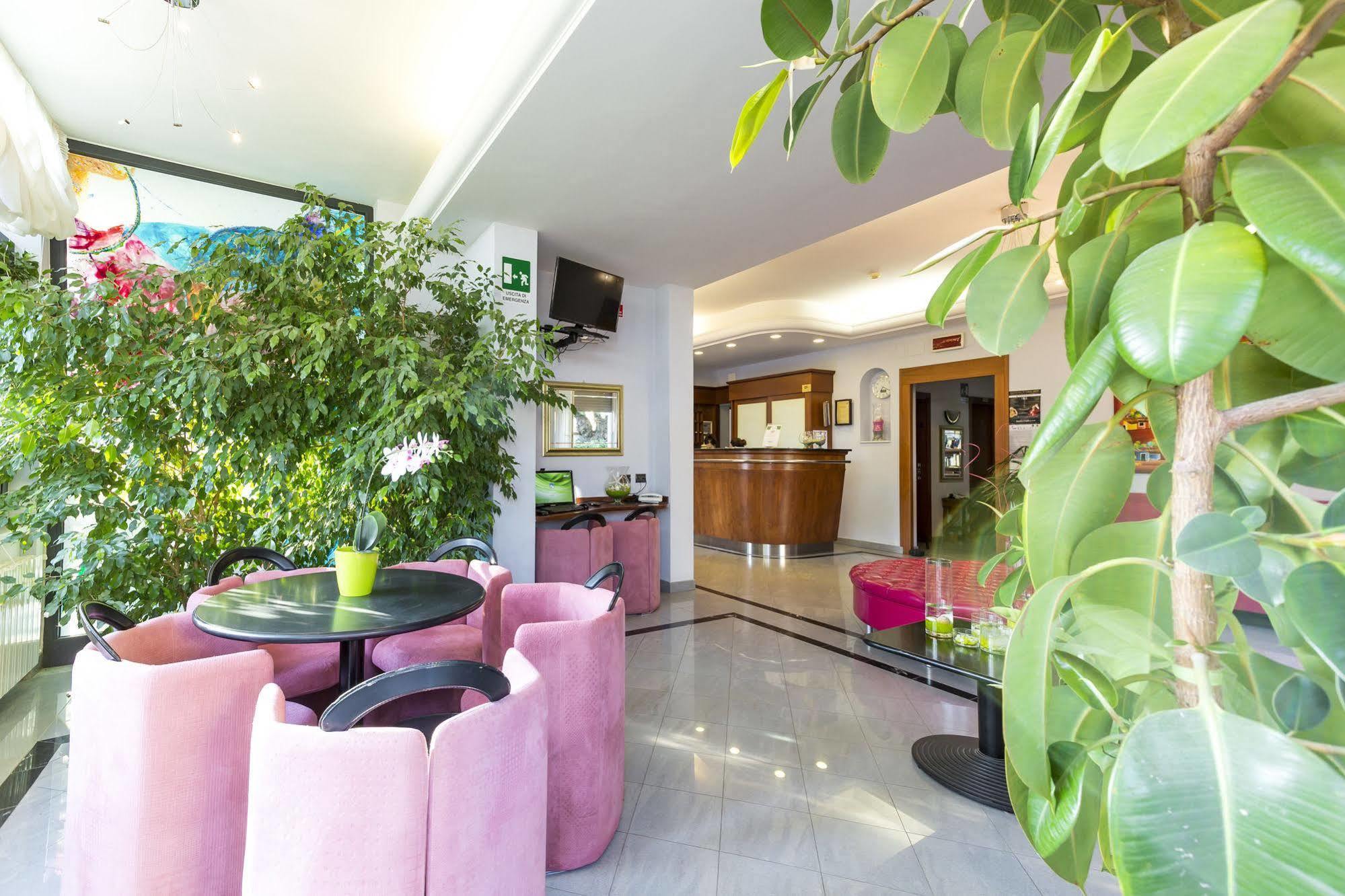 Hotel Eco Del Mare مارينا دي ماسا المظهر الخارجي الصورة