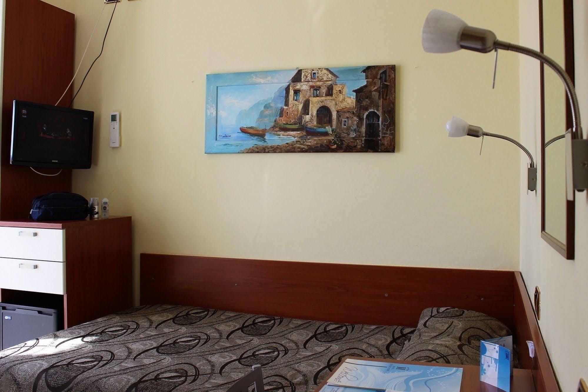 Hotel Eco Del Mare مارينا دي ماسا المظهر الخارجي الصورة