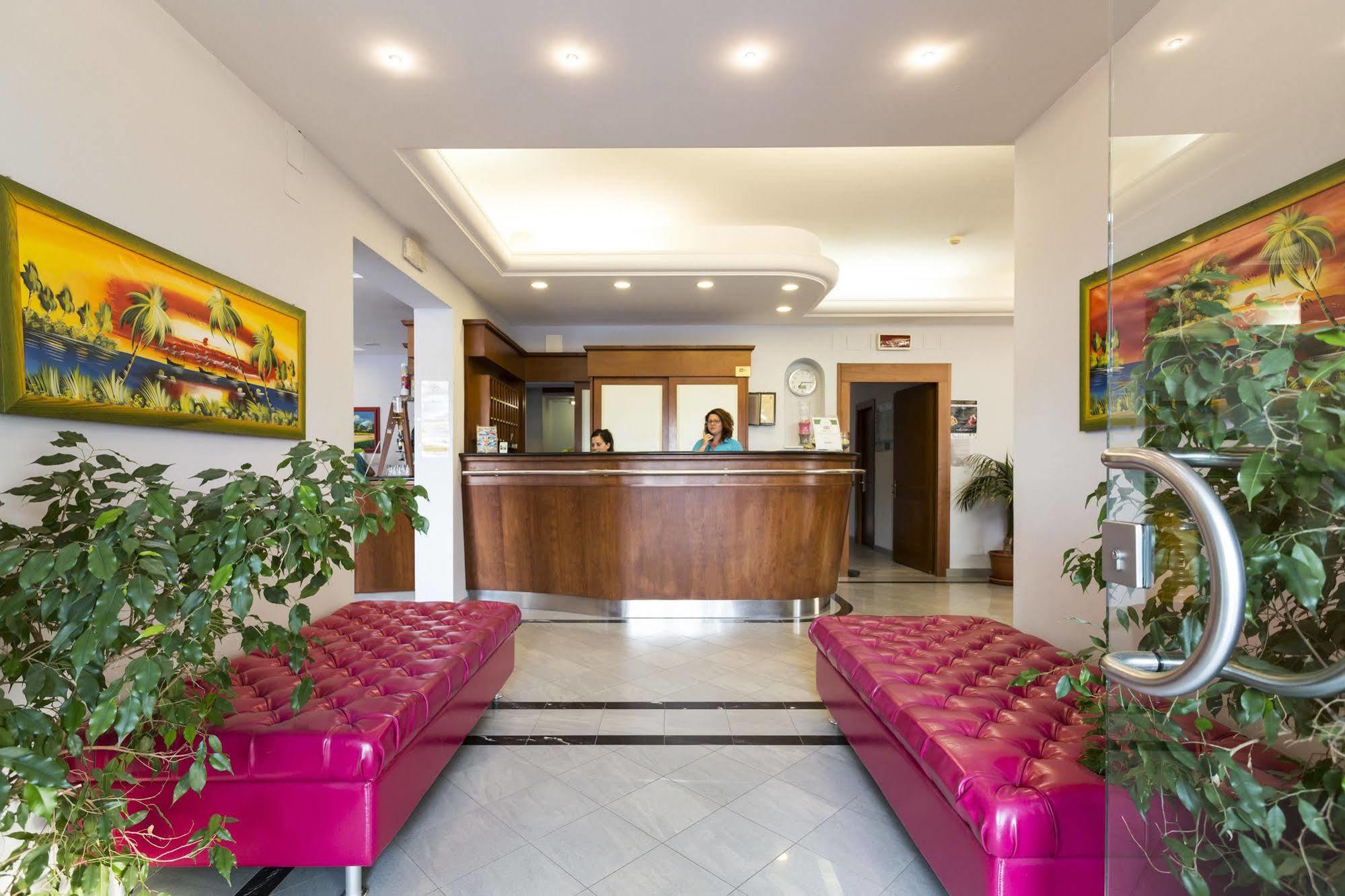 Hotel Eco Del Mare مارينا دي ماسا المظهر الخارجي الصورة