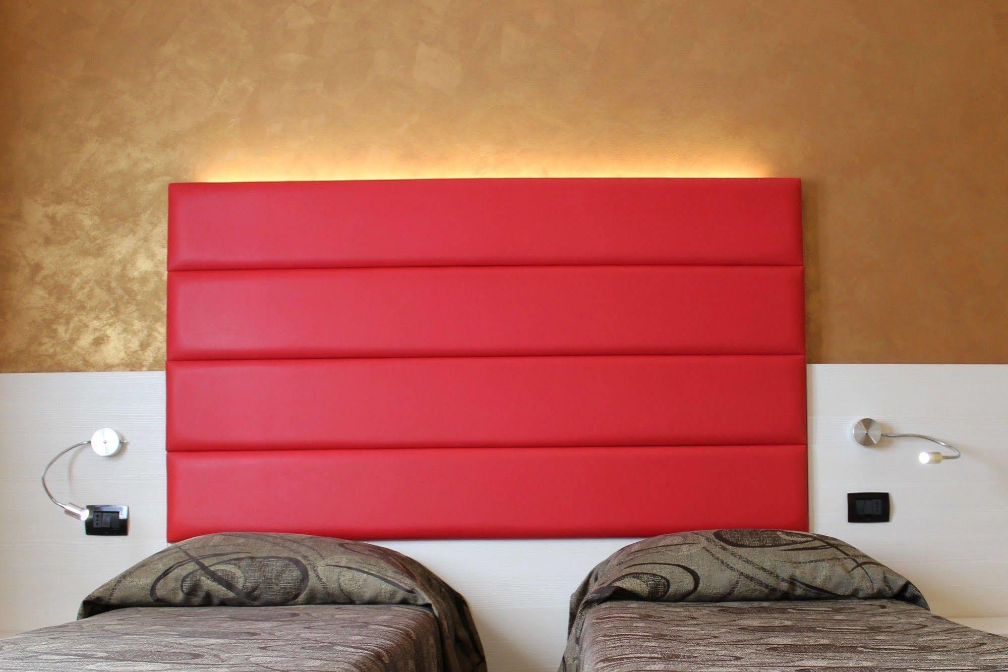 Hotel Eco Del Mare مارينا دي ماسا المظهر الخارجي الصورة