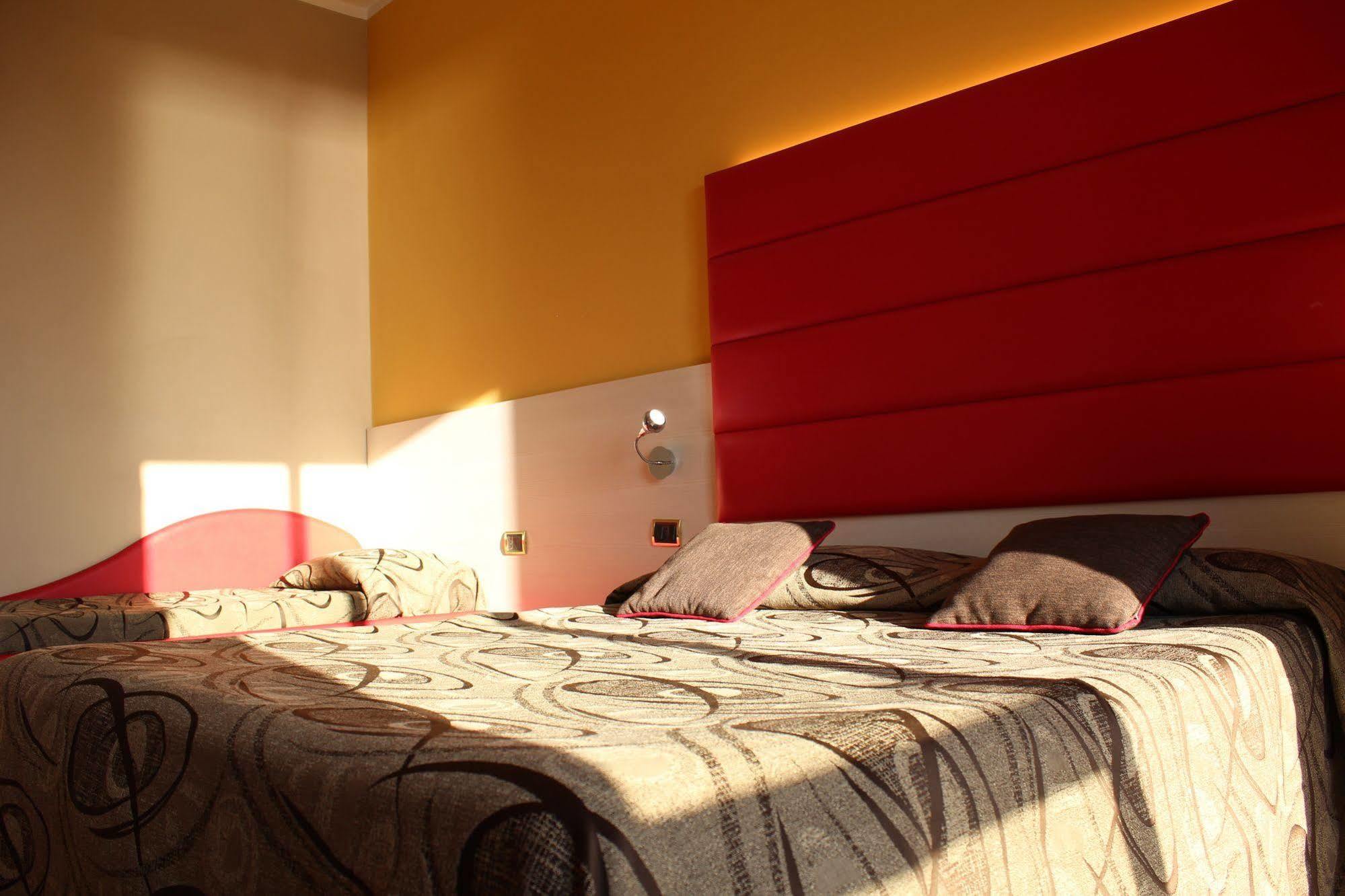 Hotel Eco Del Mare مارينا دي ماسا المظهر الخارجي الصورة
