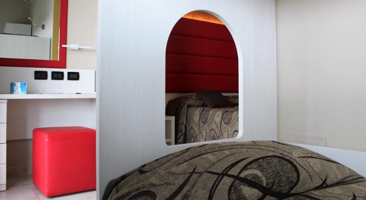 Hotel Eco Del Mare مارينا دي ماسا المظهر الخارجي الصورة